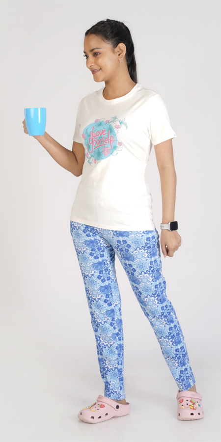 Colors 1301 Playsure Collection Women's Printed T-Shirt Pack Of 1